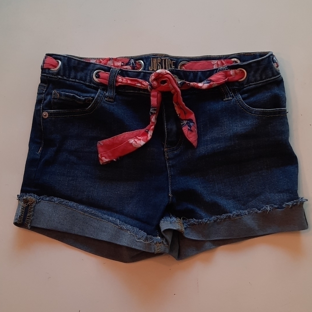Justice 16 blue jean denim shorts with pink ribbon belt